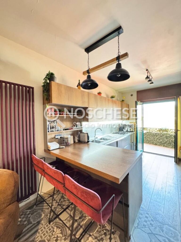 Pontecagnano F. , a pochi passi dal CENTRO, In PARCO, TRILOCALE 2WC RISTRUTTURATO COMPLET. 85mq ca + BALCONATE, BOX e POSTO AUTO.